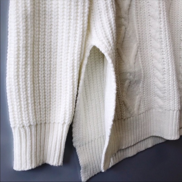 Forever 21 White Knit Crewneck Sweater - Picture 3 of 5